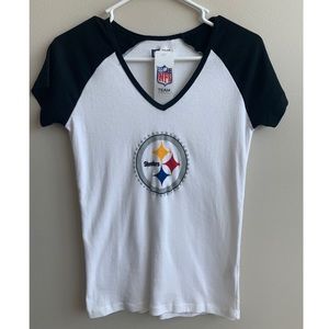 • Pittsburgh Steelers T-shirt •